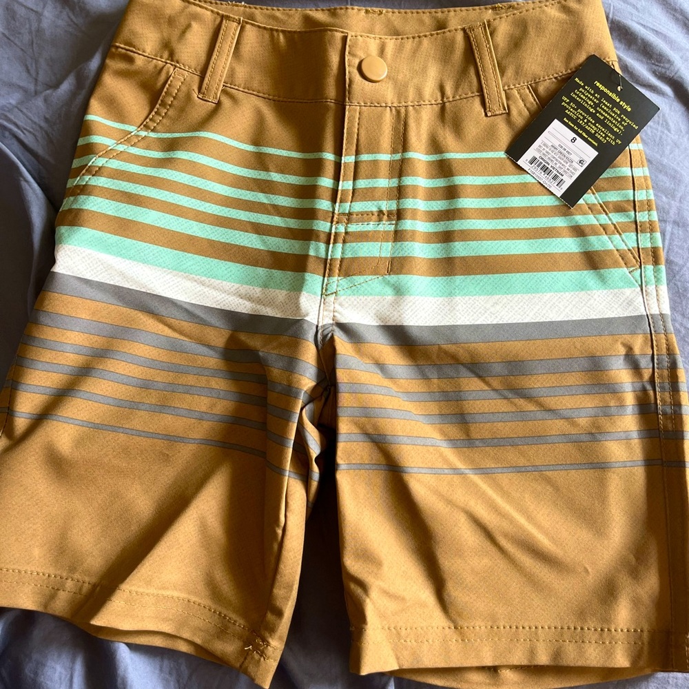 Boys size 8 hybrid swim trunks